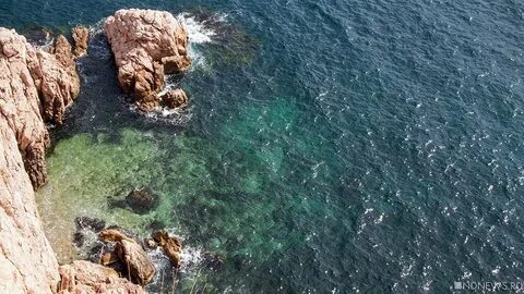 Восхищение автора севастополем передают использованные