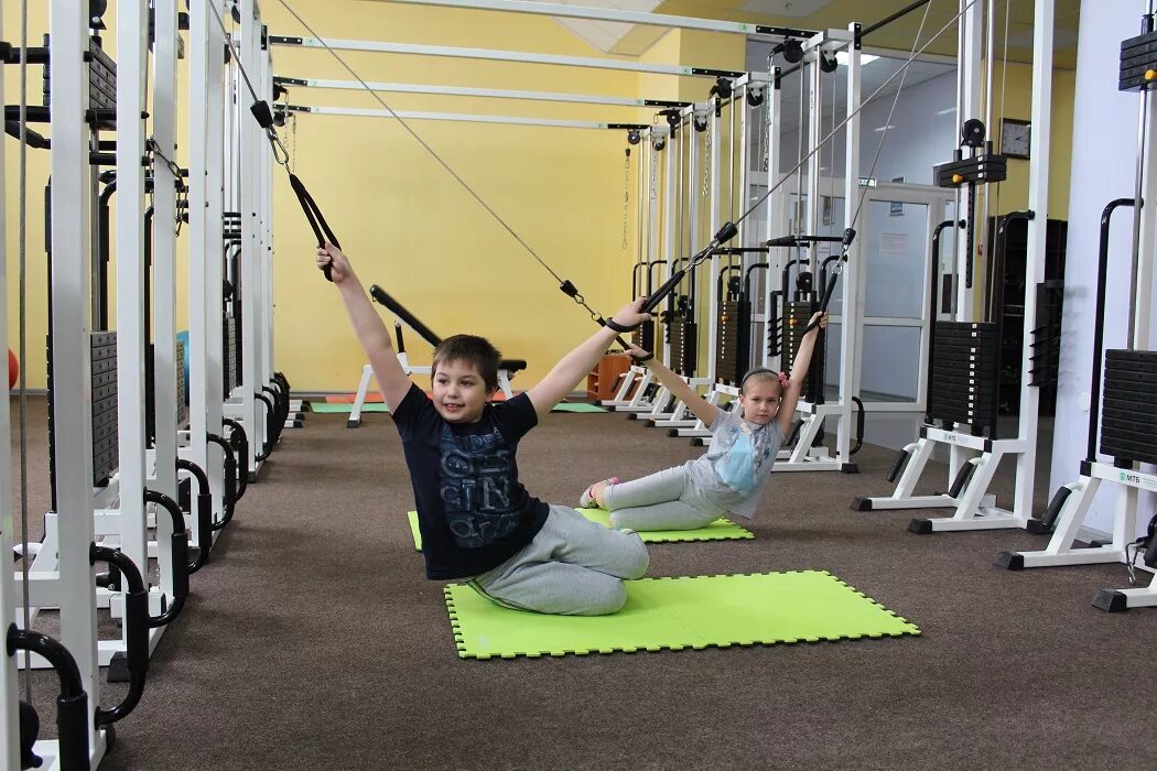 Кинезиотерапия что это. Кинезитерапия бубновского на тренажерах. Кинезитерапия лфк. Центр кинезитерапии екатеринбург. Кинезиотерапия бубновского упражнения.