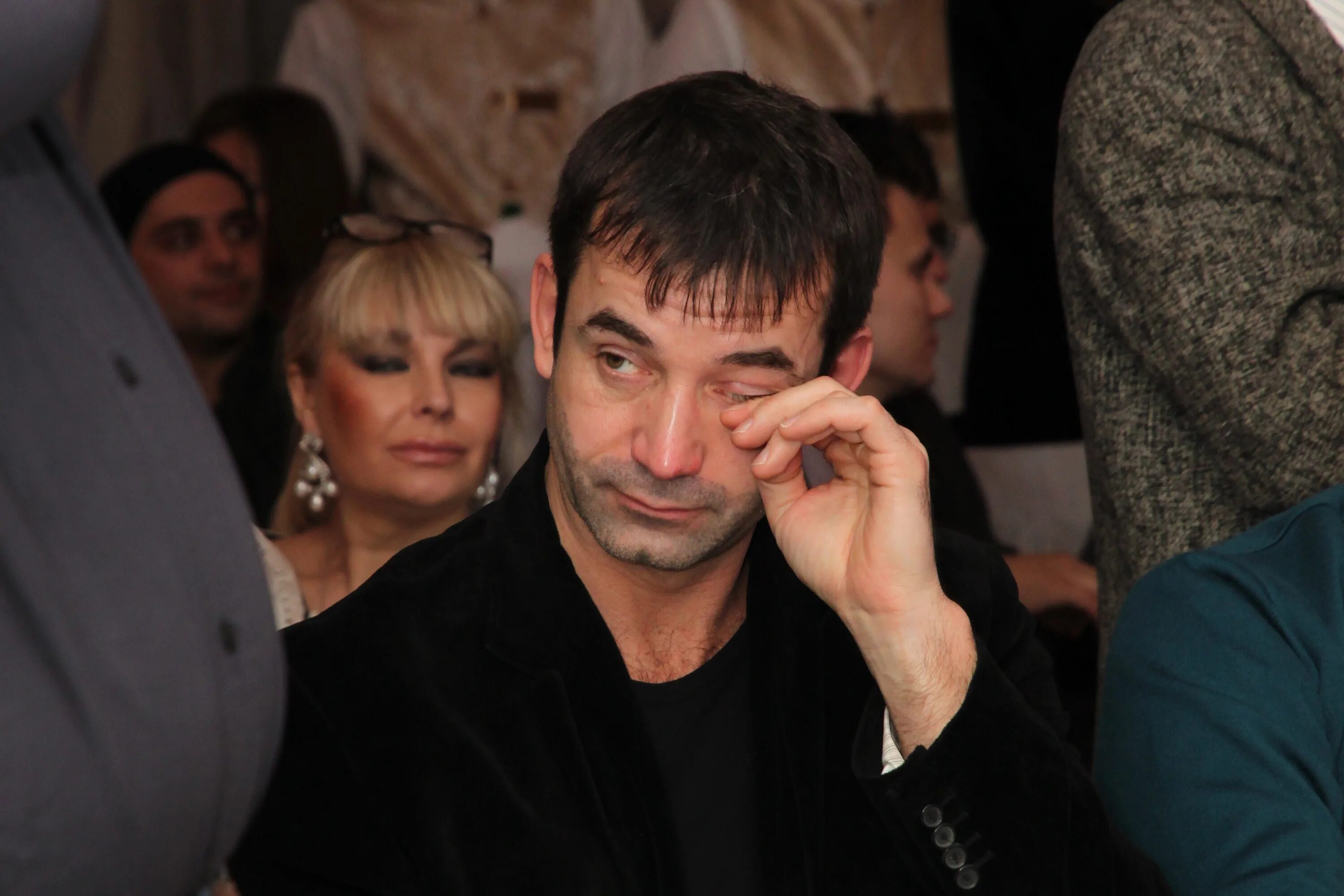 Певцов что случилось с сыном. Дмитрий певцов 2025. дмитрий певцов в трауре. дмитрий певцов сын. дмитрий певцов и ольга дроздова 2025.