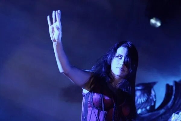 Sharon den Adel in and out of Love. Within temptation bleed