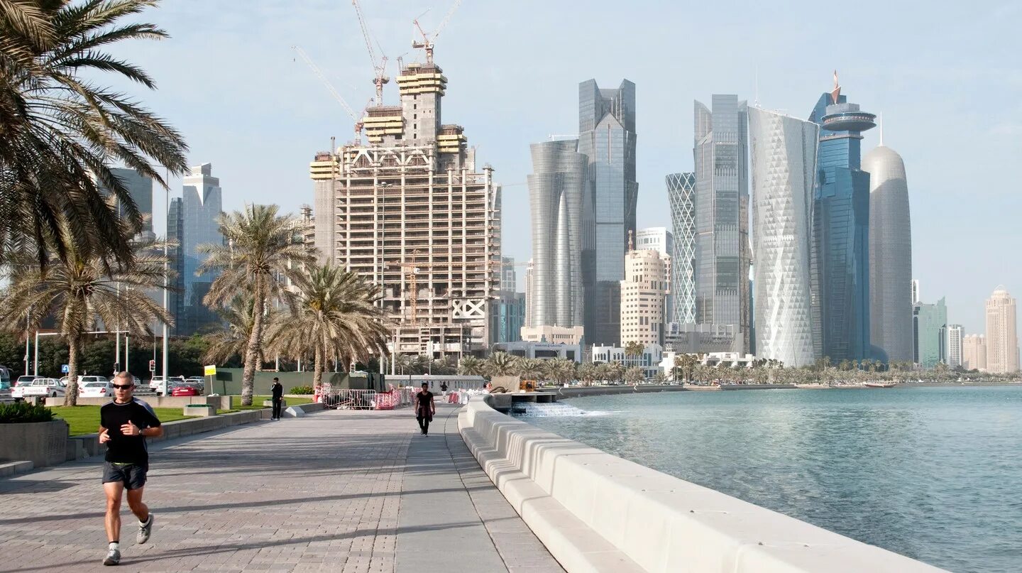 Doha Corniche Катар. Набережная Корниш в Абу-Даби. Набережная Корниш Доха. Набережная Корниш Катар.