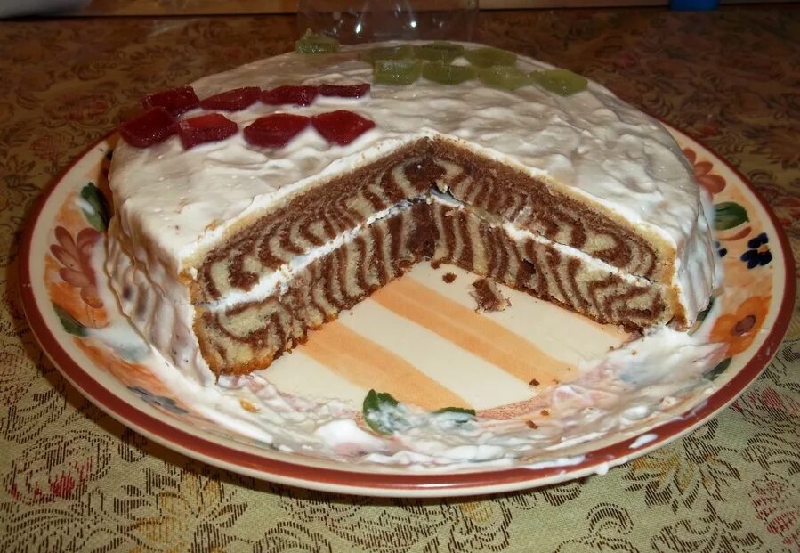 Торт крем брюле. Торт зебра со сгущенкой. Торт зебра со сгущенкой и арахисом. Пирог с крем брюле. Торт зебра со сгущенкой.