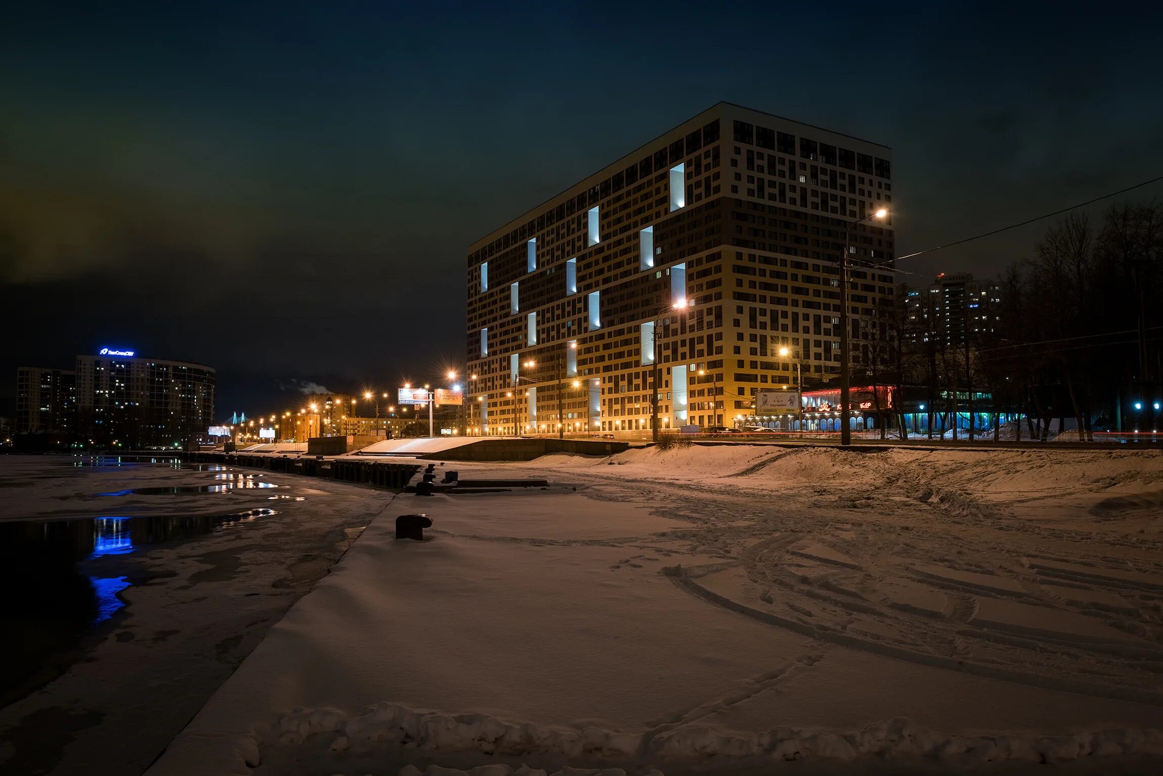 Дом мегалит в королеве королев. Жк мегалит. мегалит октябрьская набережная. мегалит октябрьская набережная 80. &quot;мегалит 2012&quot; спб.