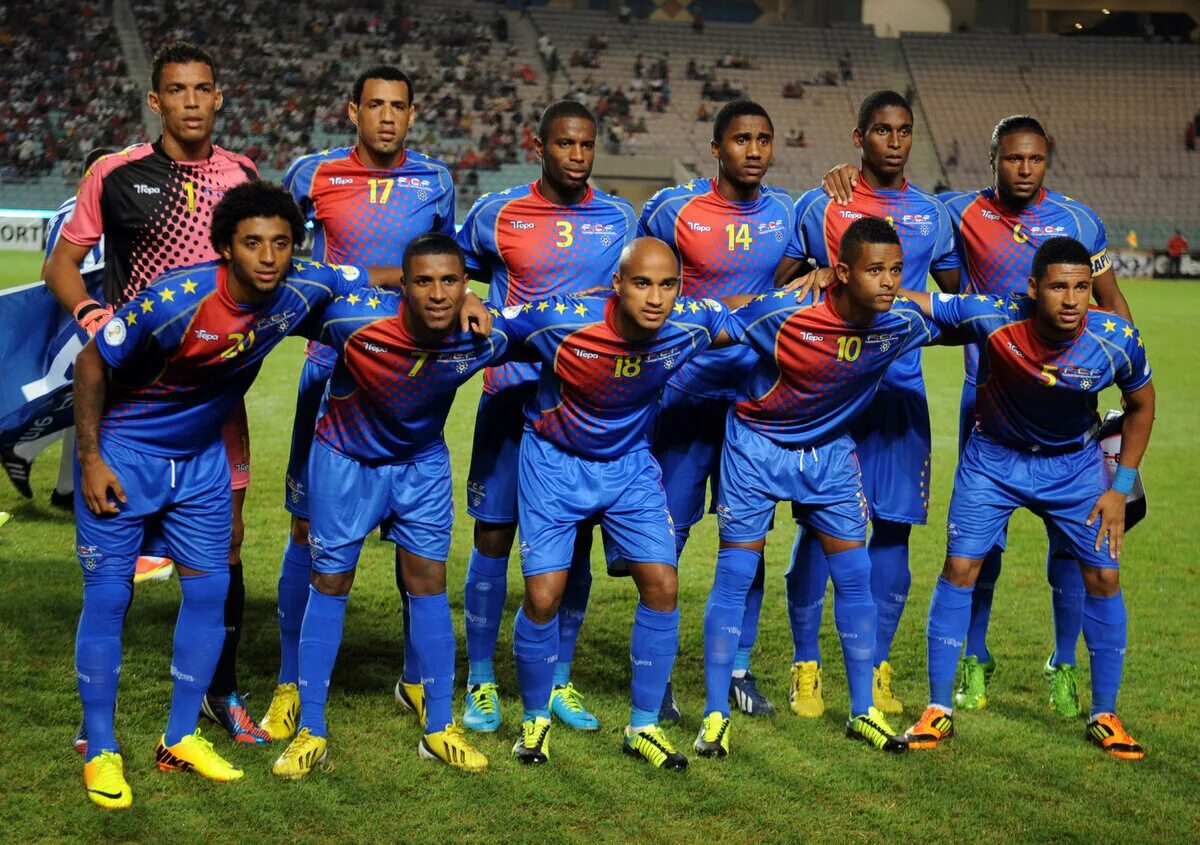 Cape verde football team mailson lima. Кабо верде форма. Сборная кабо-верде по футболу. Сборная кабо верде. Сенегал кабо верде.