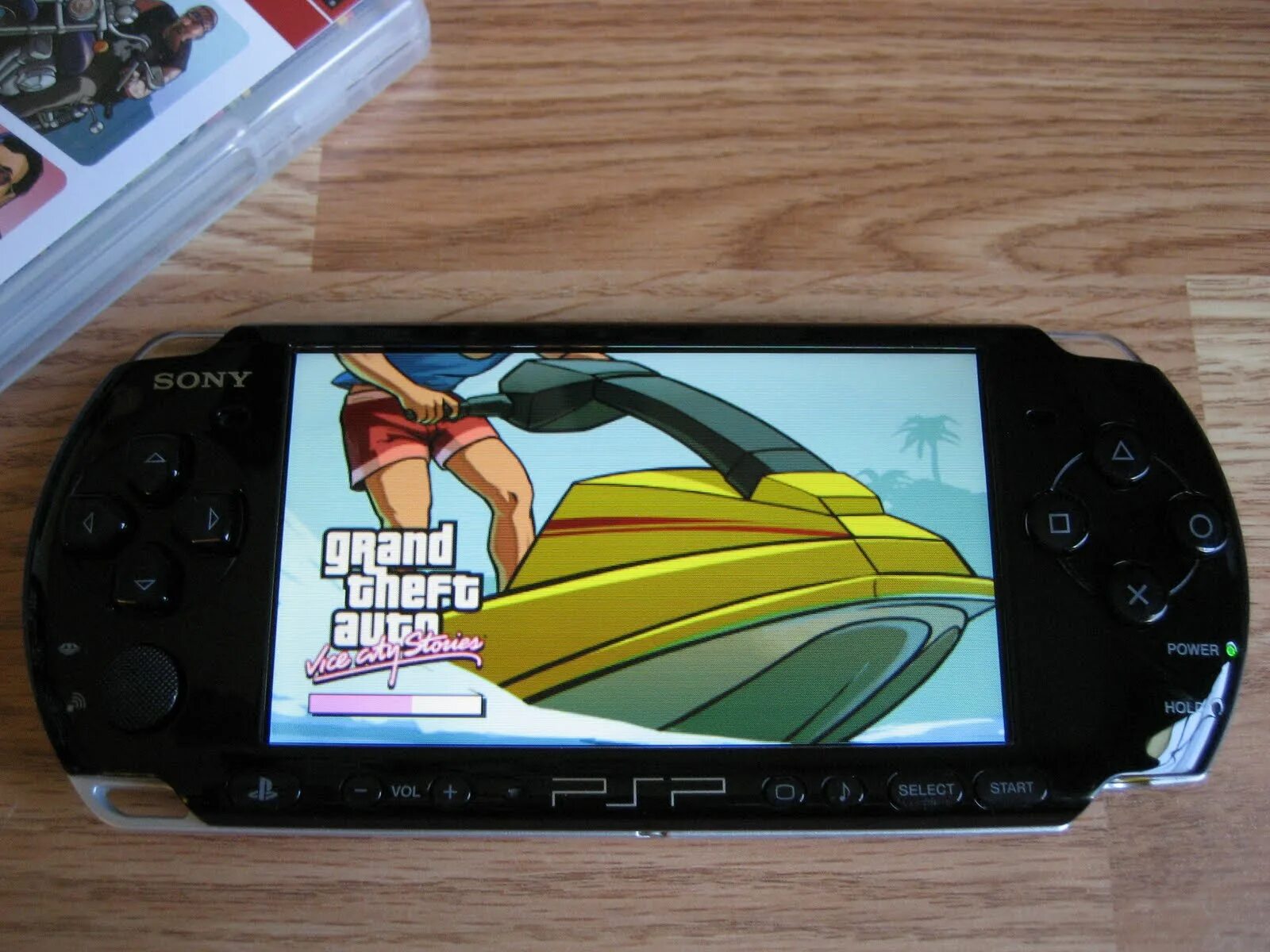 Игры приставка гта. PSP 3000 Slim. PSP 3000 GTA 5. PSP e3008. ПСП 3008 ГТА 3.