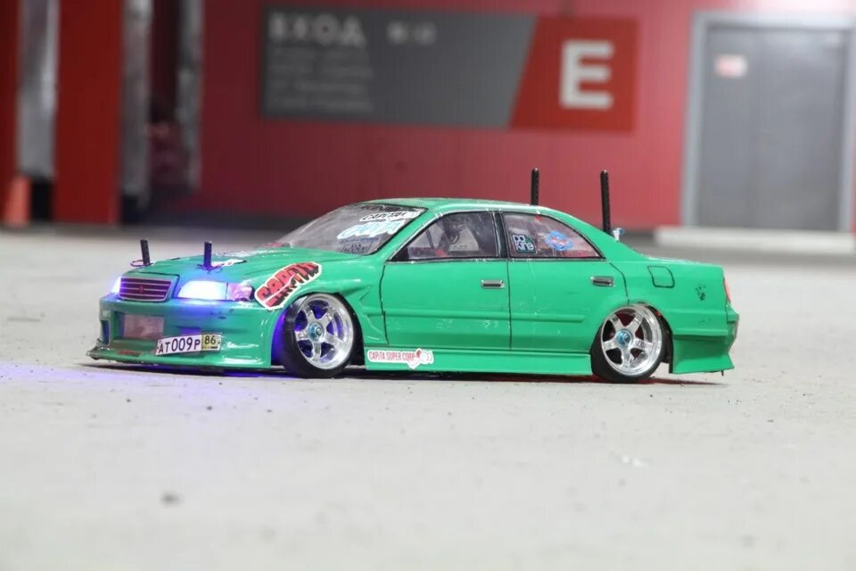 Управление машины дрифт. Toyota Chaser 100 RC. Тойота Чайзер RC Drift. RC car Drift 1/10 Toyota Mark 2.