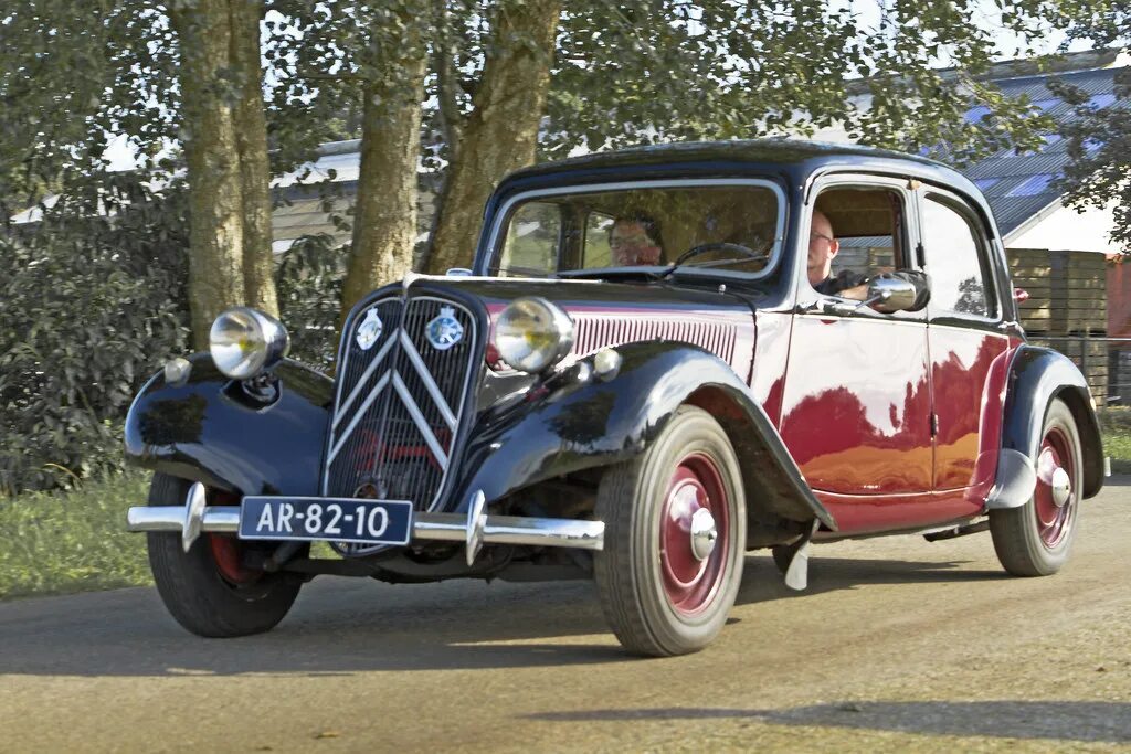 Ситроен 11. Ситроен 11. Citroen 11cv вермахта. Citroen 11cv. Ситроен с11.