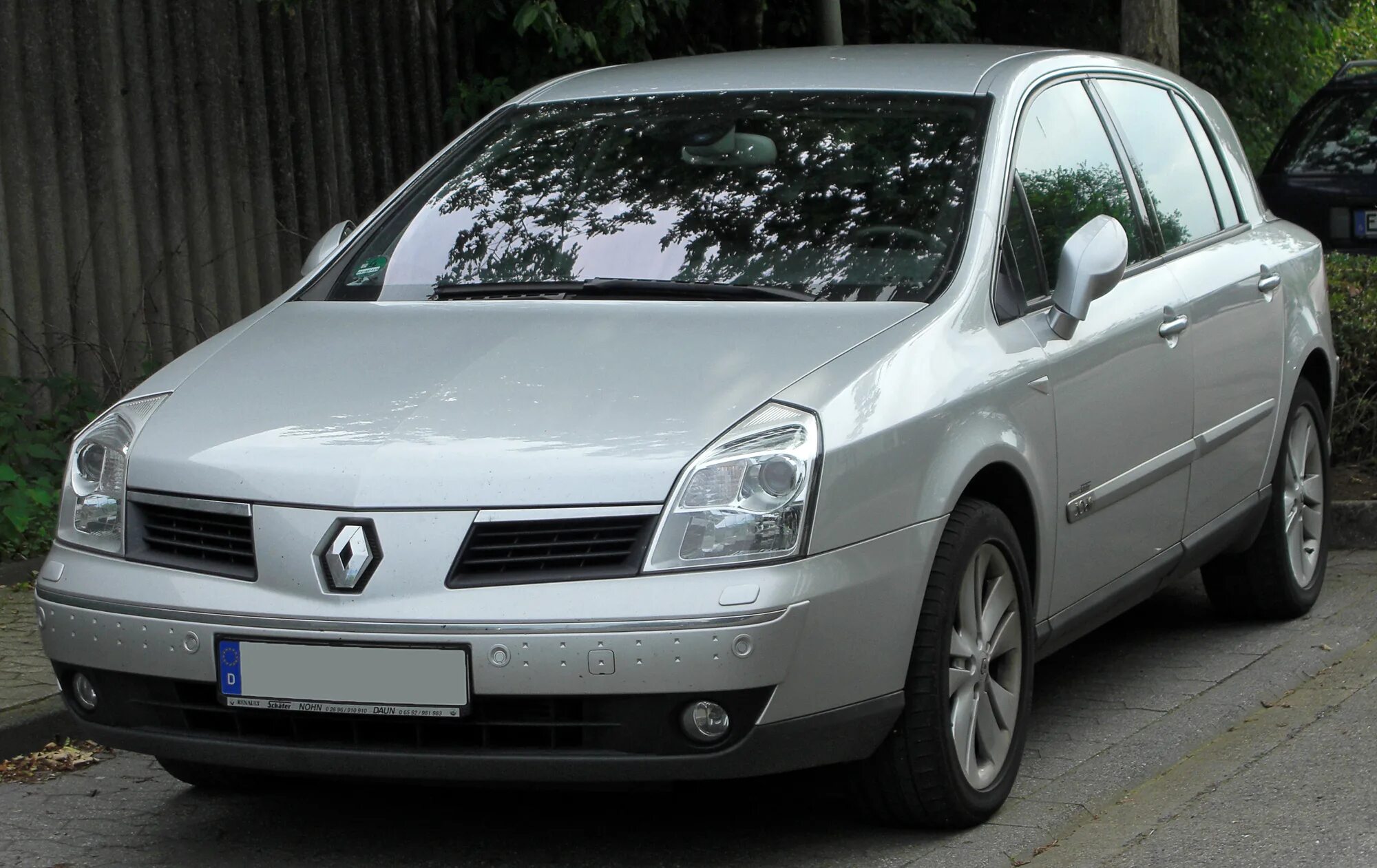 Renault satis. Рено вел Сатис. Рено вел Сатис 3.0 дизель. Renault vel satis 2009. Renault vel satis 2003.