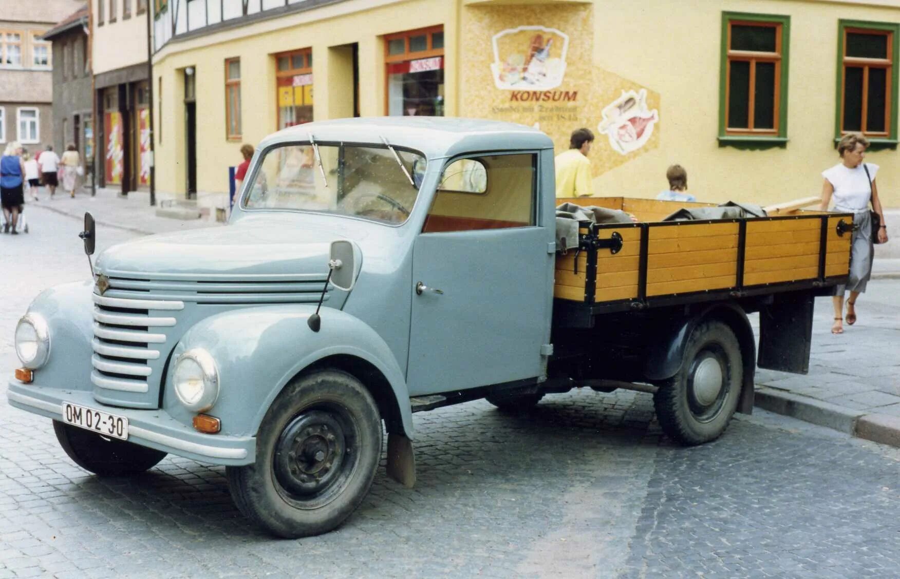 Barkas b1000 бортовой. Модель рыболовецкий баркас. Баркас 2. Баркас 2. Микроавтобус barkas b1000.