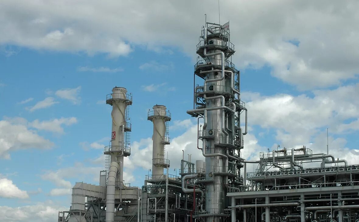 Мозырский нпз. Омский нефтеперерабатывающий завод. Тема нпз. Снпз сызрань. Южно-уральский нефтеперерабатывающий завод.