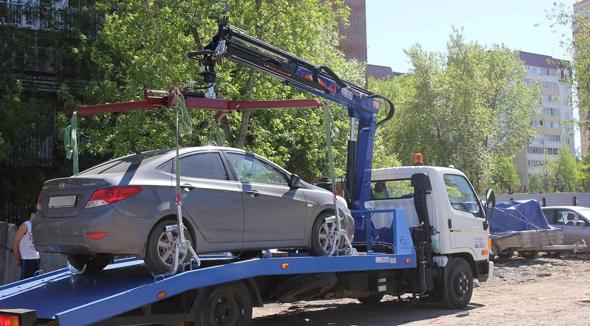 Захват автомобиля. Эвакуатор Смартэко траверса. Мерседес 804 эвакуатор манип. Траверса эвакуаторная для КМУ. Эвакуатор 3957к2.