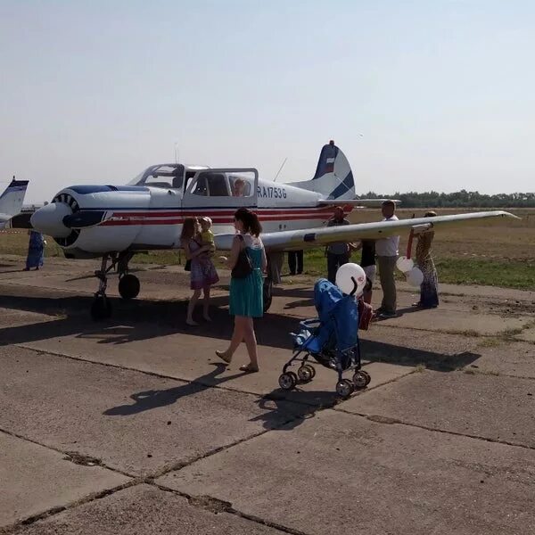Досааф алексей иванович. Аэроклуб саранск лямбирь. Областной аэроклуб досааф. Ан 52. Як52 -0332g.