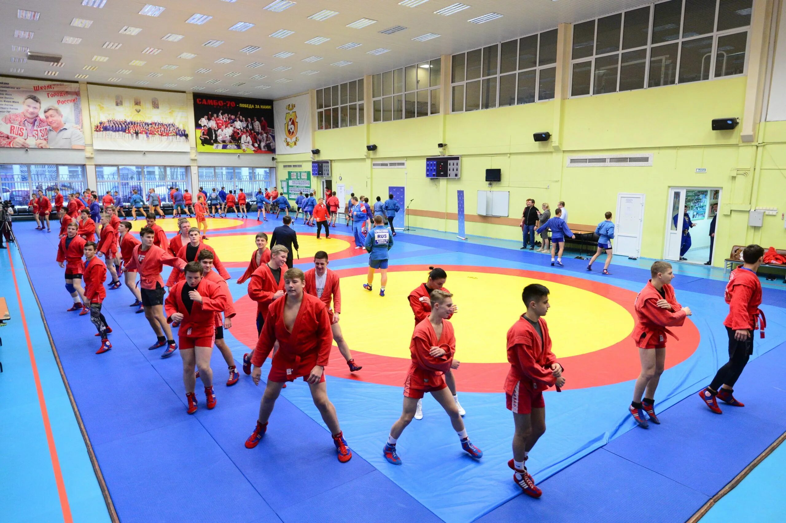 Академика виноградова самбо 70. Самбо 70 москва. Самбо-70 теплый стан. Самбо 70 москва. Самбо-70 теплый стан зал.