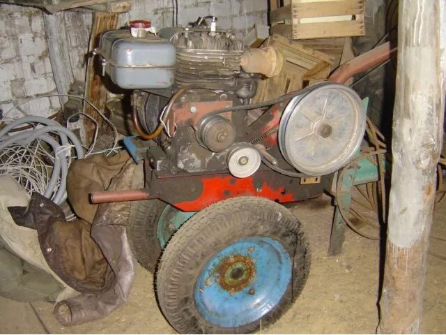 Мб 1 р. Мб 1 р. Мотоблок нева мб-1 1991 года. Мотоблок мб-1. Мотоблок мб-1 нева старый.