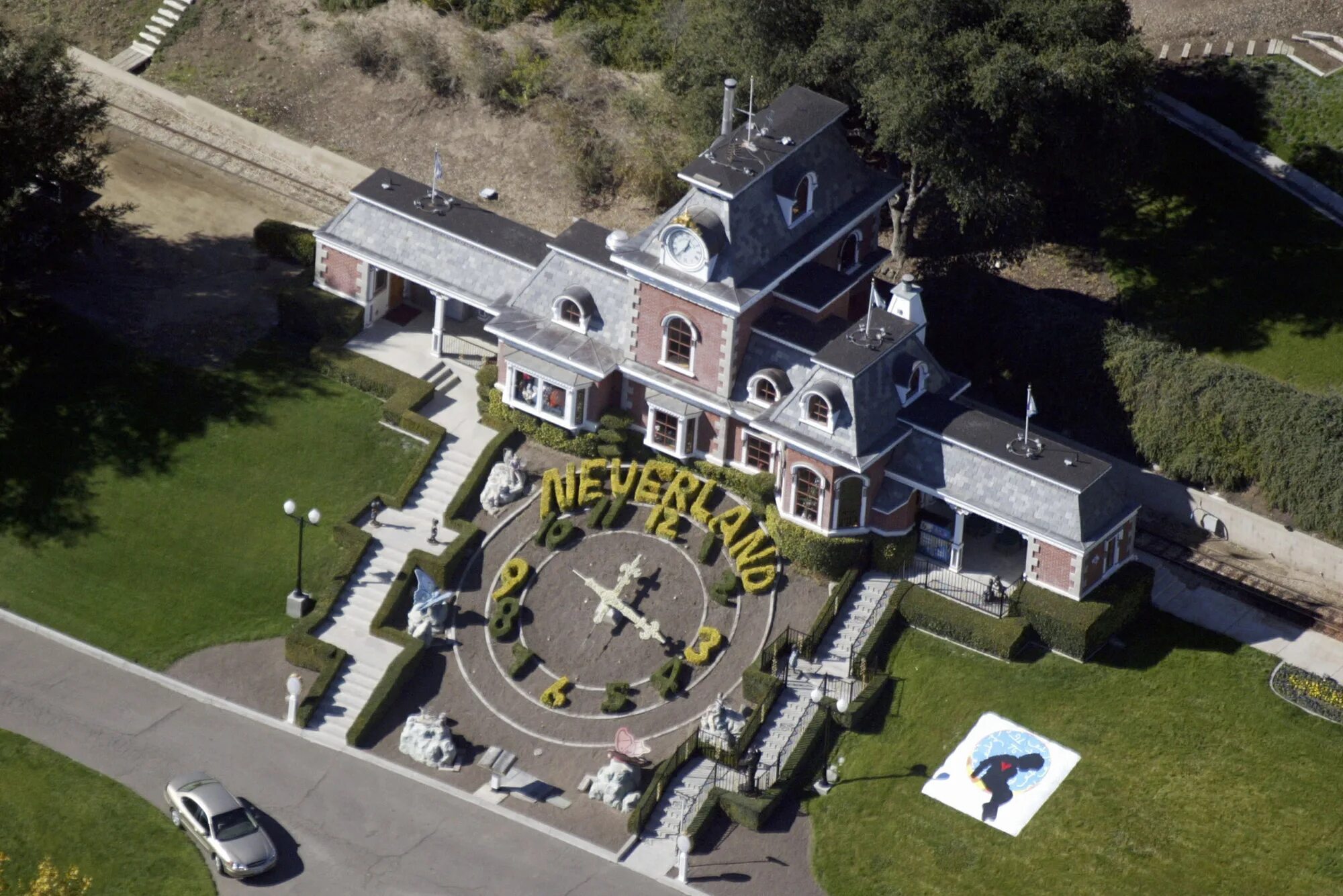 Ранчо неверленд майкла джексона. Поместье джексона неверленд. Ранчо неверленд майкла джексона. Неверленд. Парк майкла джексона.