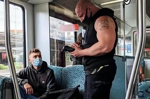 Со скольки работают контролеры
