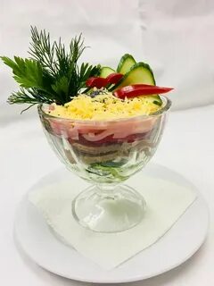Салат с ветчиной на новый год