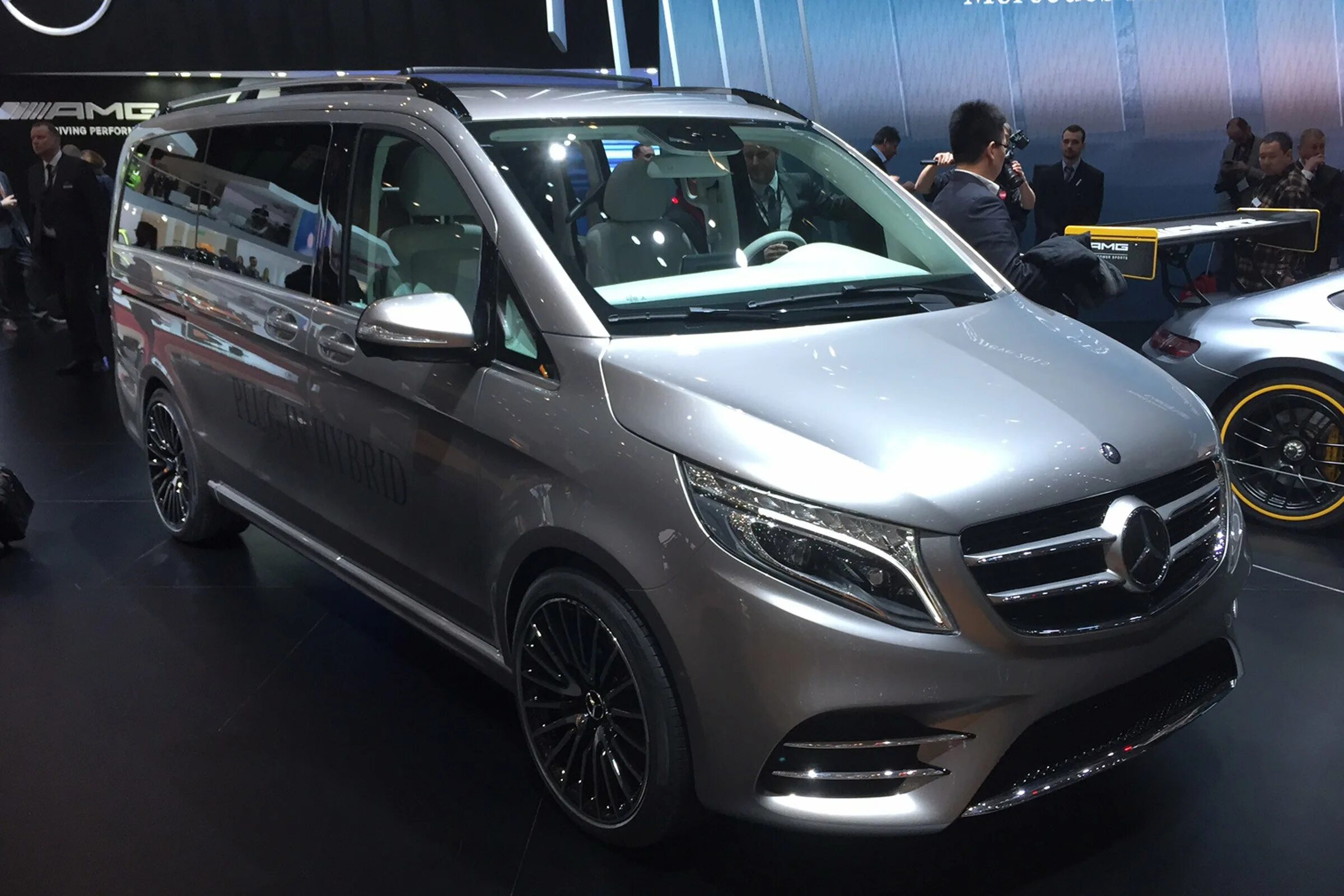 Mercedes benz v class 2022. Mercedes v 2021. Mercedes benz v class 2019. Mercedes benz v class 2021. Mercedes-benz v-class v300.