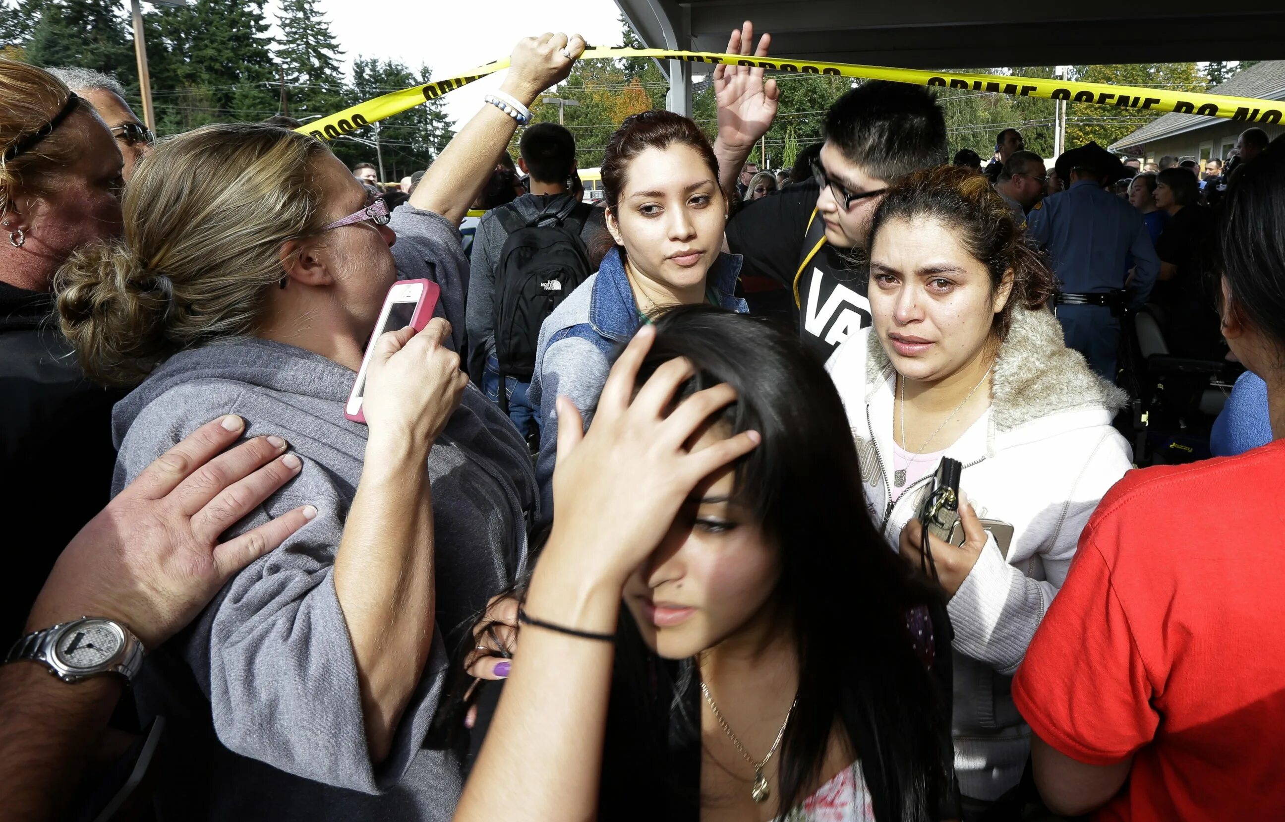 Что творится в школах. Marysville School Grave 2014. Marysville Pilchuck High School shooting. USA School School shooting. Washington School student.