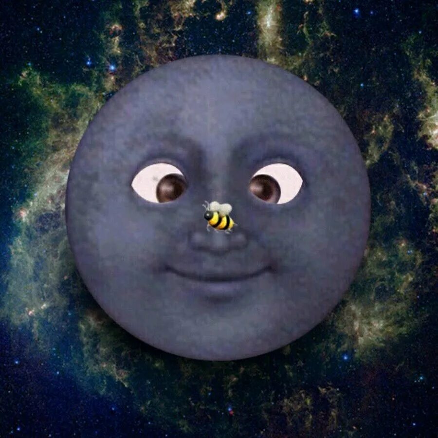 Луна насильница стикер. Смайлик луна с лицом. Лунный смайлик. Смайл луны. Луна насильница.