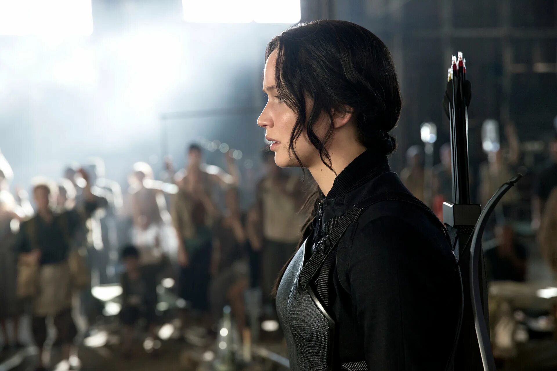 игры сойка пересмешница 3. джулианна мур альма койн. мишель форбс сойка пересмешница. голодные игры сойка-пересмешница часть 2. голодные игры: сойка-пересмешница.