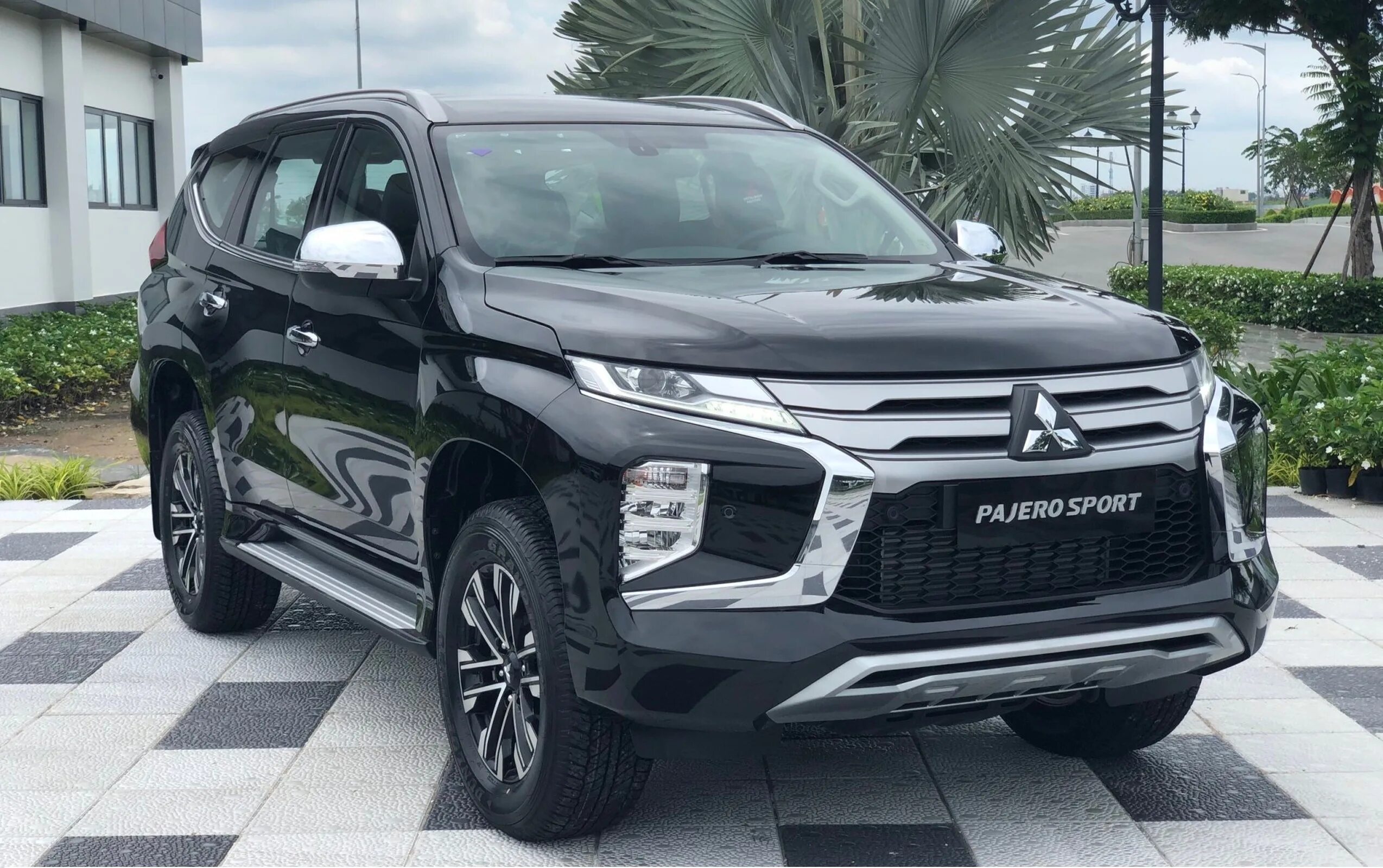 Mitsubishi pajero sport 2020. Митсубиси Паджеро спорт 2021. Митсубиси Паджеро спорт 2020. Mitsubishi Pajero Sport 2021. Mitsubishi Pajero Sport 2023.