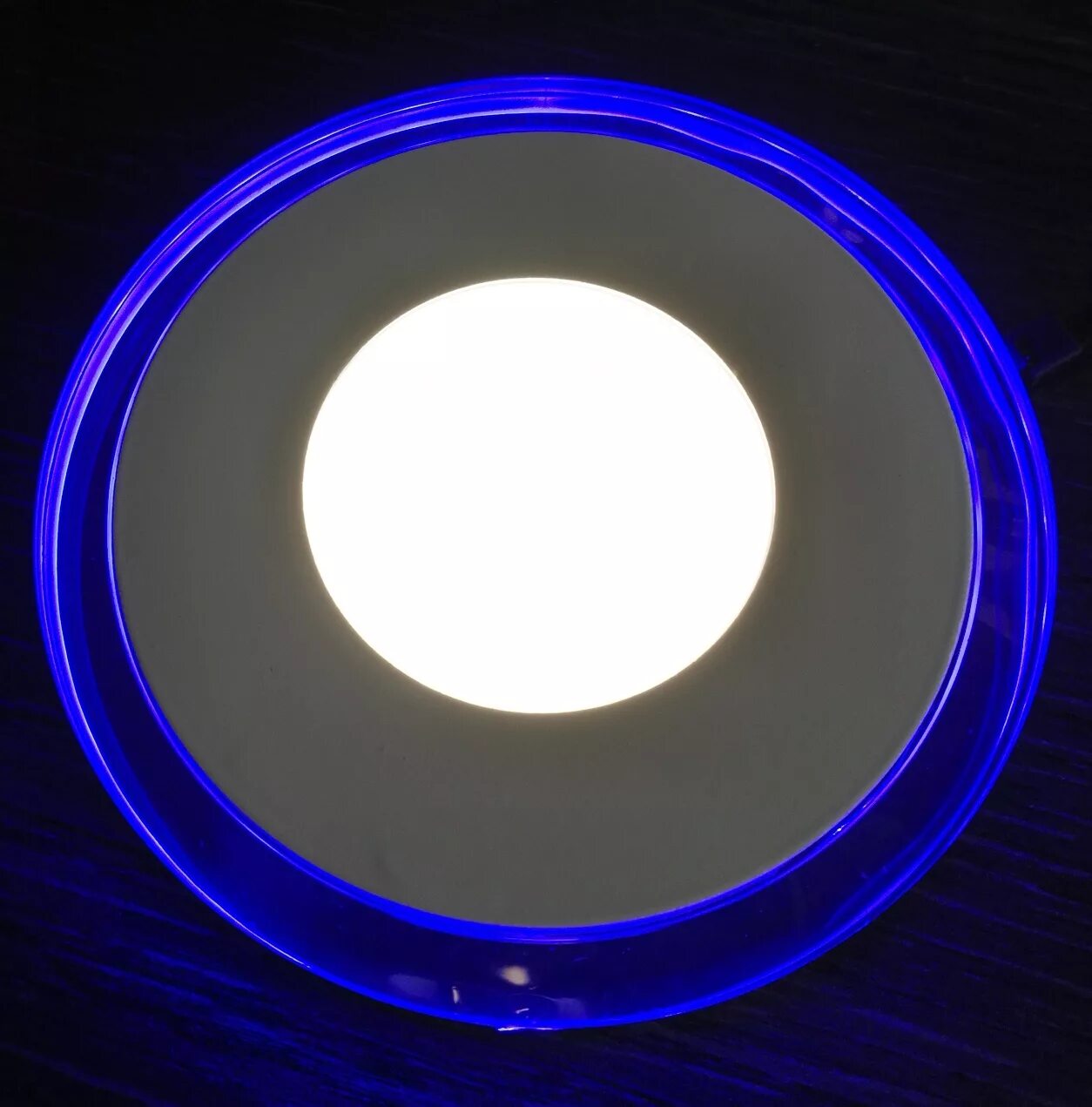 E14 лампа 40 вт led люмен кандел. лампочка филипс с тремя режимами. Led лампы h7 4300k. люстра светодиодная с эффектом тоннеля. трёхрежимный круглый встраиваемый led светильник cl 6+3 w, d 135, 4000k+wh, белый.