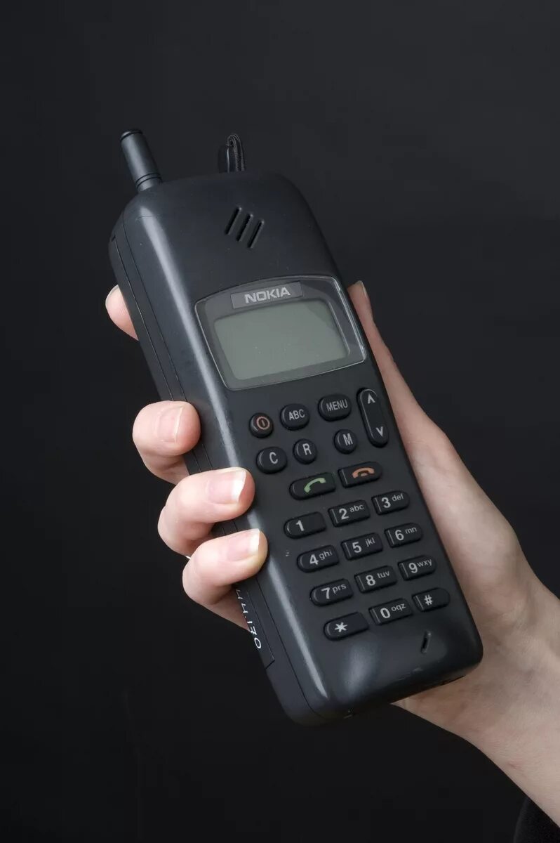 Телефон 911 в россии. Nokia 1011 1992. GSM телефон Nokia 1011.. Nokia GSM 1993. Нокиа 1011 GSM 1992.