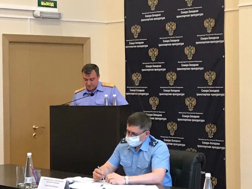Проверка транспортной прокуратуры. Проверка транспортной прокуратуры. Работник прокуратуры. Проверка транспортной прокуратуры. Проверка транспортной прокуратуры.