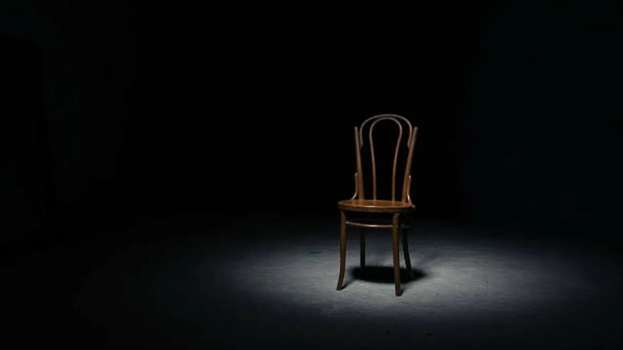 You can the chair. Стул в пустой комнате. Обои комната стол стул шкаф. Мужчина сидит на табуретке. Стул в комнате.