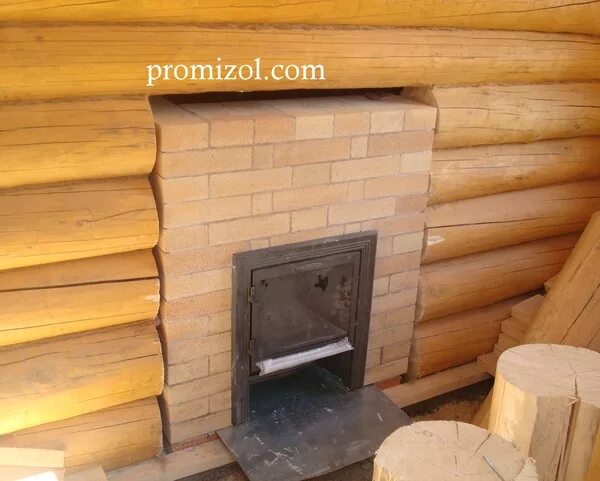 Печь для бани с топкой из предбанника. Проем для печи. Схема монтажа банной печи с выносной топкой. Проем для печи в бане. Проем в стене для печки в бане.
