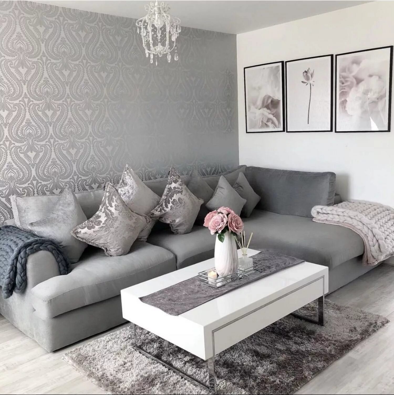 Small studio with beige walls Beige and grey living room, Beige living rooms, Be