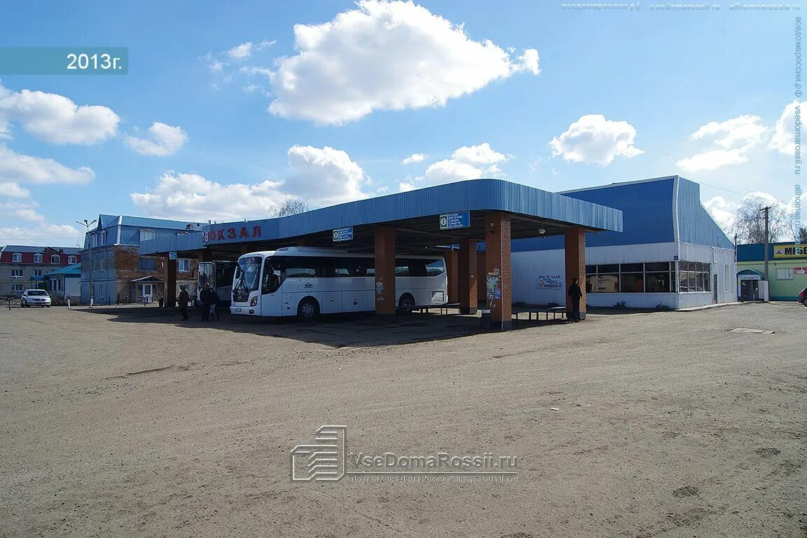 Автовокзал нурлат. Нурлатский автовокзал. Нурлат автостанция. Автовокзал нурлат номер телефона. Автостанция восточный казань.