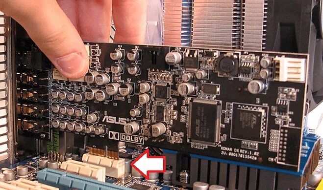 Аудиокодек для материнской платы. Asus z 170-e sata. Чип realtek alc889 для мат платы. Интегрированная звуковая карта на материнской плате. Перемычки на материнской плате для звука.