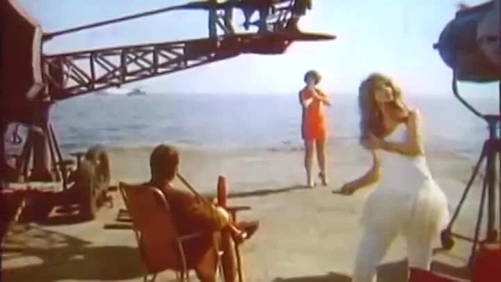 звенит январская вьюга ремикс атомик харт.