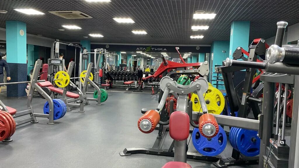 зал тяжелой атлетики олимп зеленоград. спорткомплекс стрела жуковский зал тяжёлой атлетики. тренажерный зал атлетико махачкала. тренажерный зал атлетик уфа. зал тяжёлой атлетики кфу.