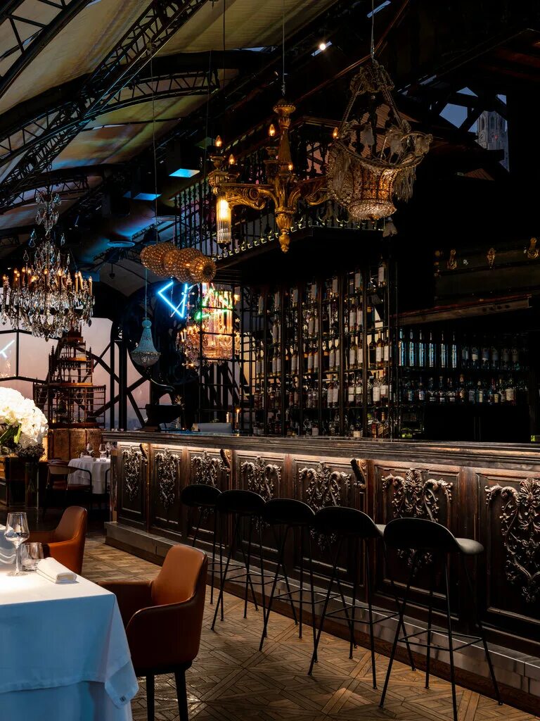 рэббит москва. White rabit ресторан москва. вайт рэббит ресторан москва. лайт рейбит ресторан москва. рэббит москва.