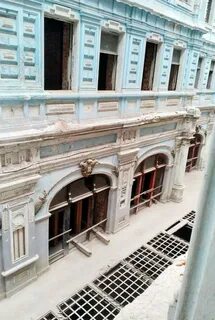 Александровском пассаже