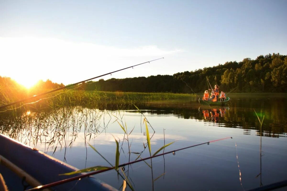 Ловли санкт петербург. Река Вуокса рыбалка. Озеро Вуокса. Рыбалка на реке Вуокса в Ленинградской области. Озеро Вуокса рыбалка.