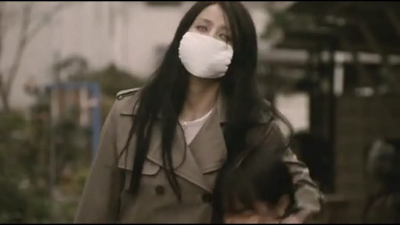 Кутисакэ-онна легенда в японии. Япония девушка рот. Японская маска убийцы. Кушисаке онна до и после. Кутисакэ онна городские легенды.