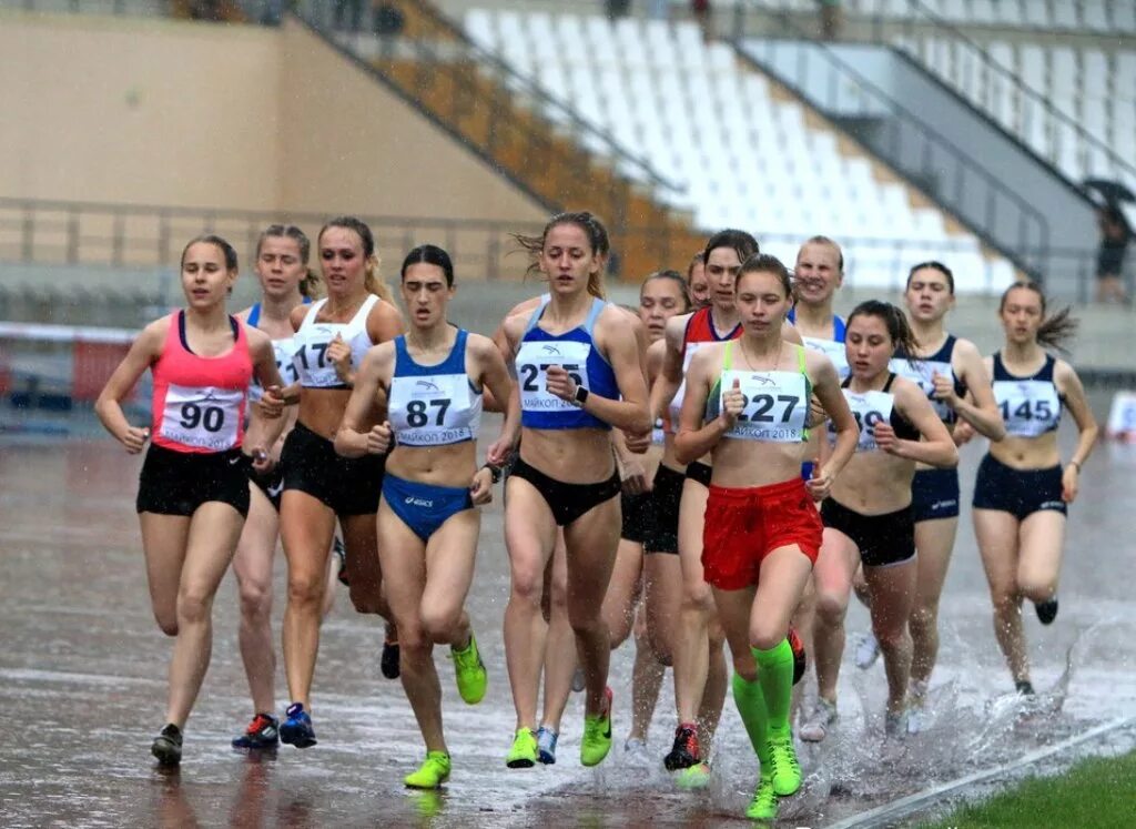 манеж дгту ростов. дюсш легкая атлетика. ростовский легкоатлет. легкоатлетический манеж дгту. легкая атлетика манеж дгту ростов соревнования.