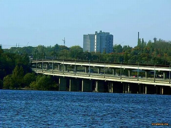 Воронеж сколько рек. Водохранилище Воронеж. Река Воронеж и водохранилище. Река Воронеж мост. Воронеж река в городе.