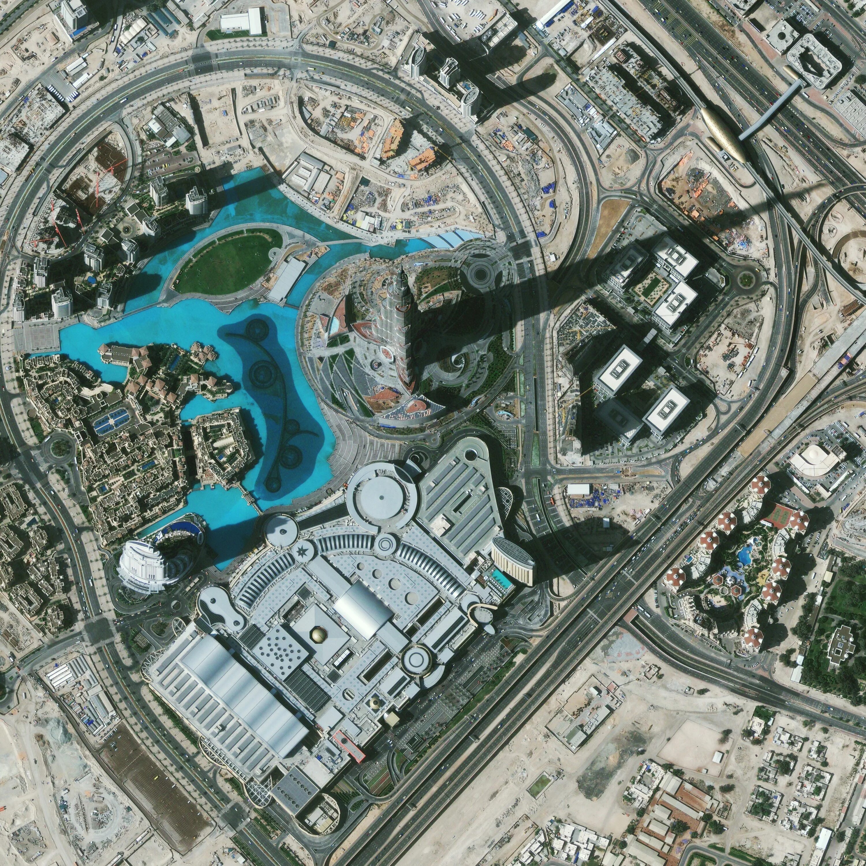 Башня Бурдж Халифа в Дубае. Бурдж Халифа из космоса. Бурдж Халифа снимок из космоса. Бурж Дубай Халифа из космоса.