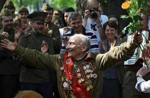 И радость победы яркие