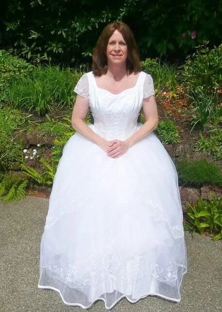 Свадьба трансгендеров. Transgender wedding. трансгендерная свадьба. sissies in wedding dress. sissy wedding.