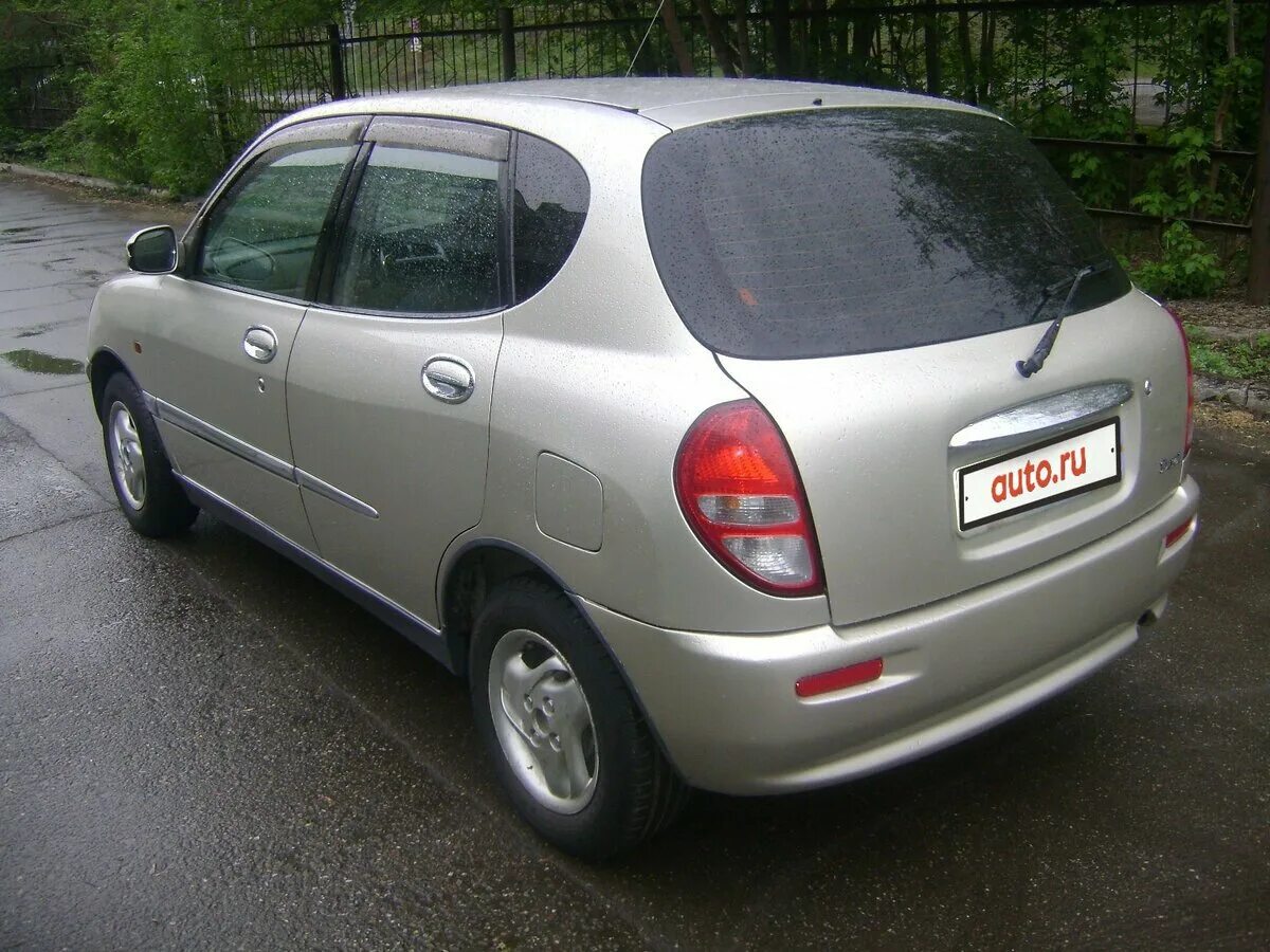 Тойота дуэт 1998. Toyota duet 1. Тойота дуэт 2001 год. Тойота дуэт 2000 салон. Тойота дуэт 2001.