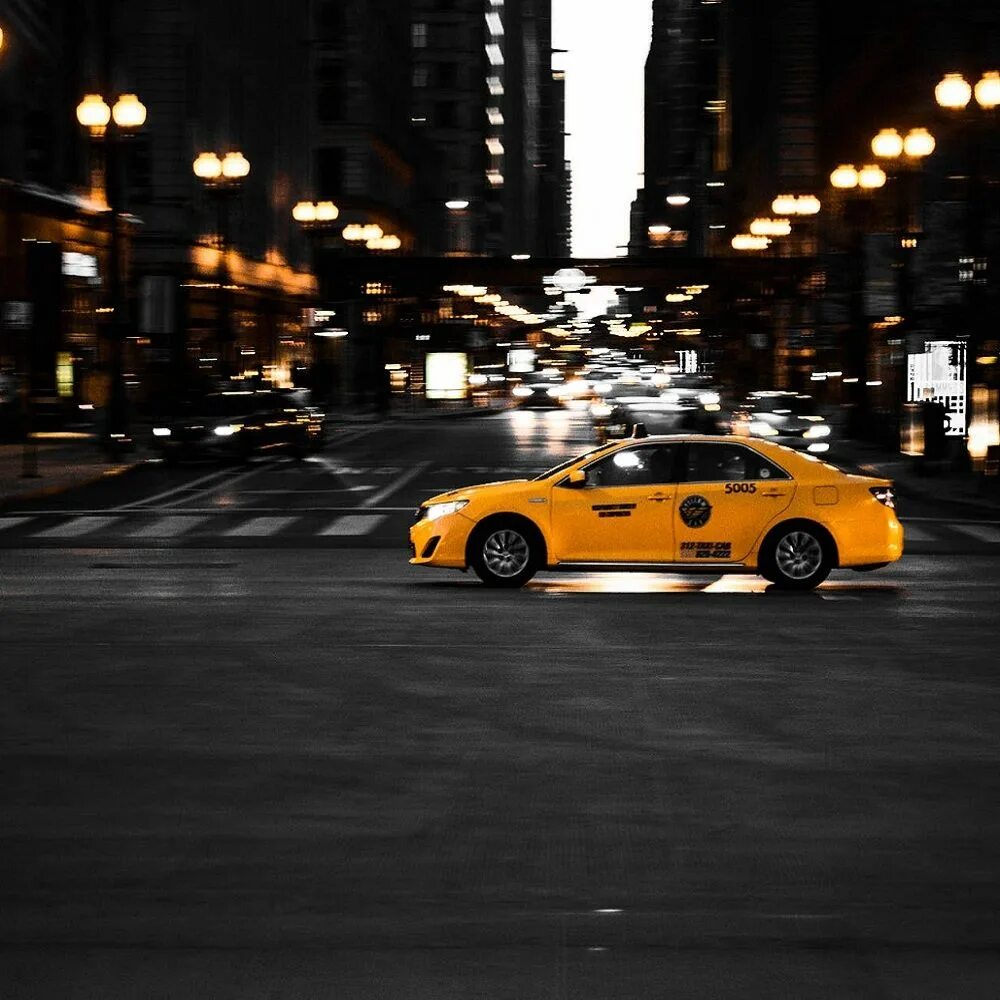 Такси в городе путях. Желтый кэб нью йорк. Красивое такси. Такси нью йорка 2021. Такси в городе путях.