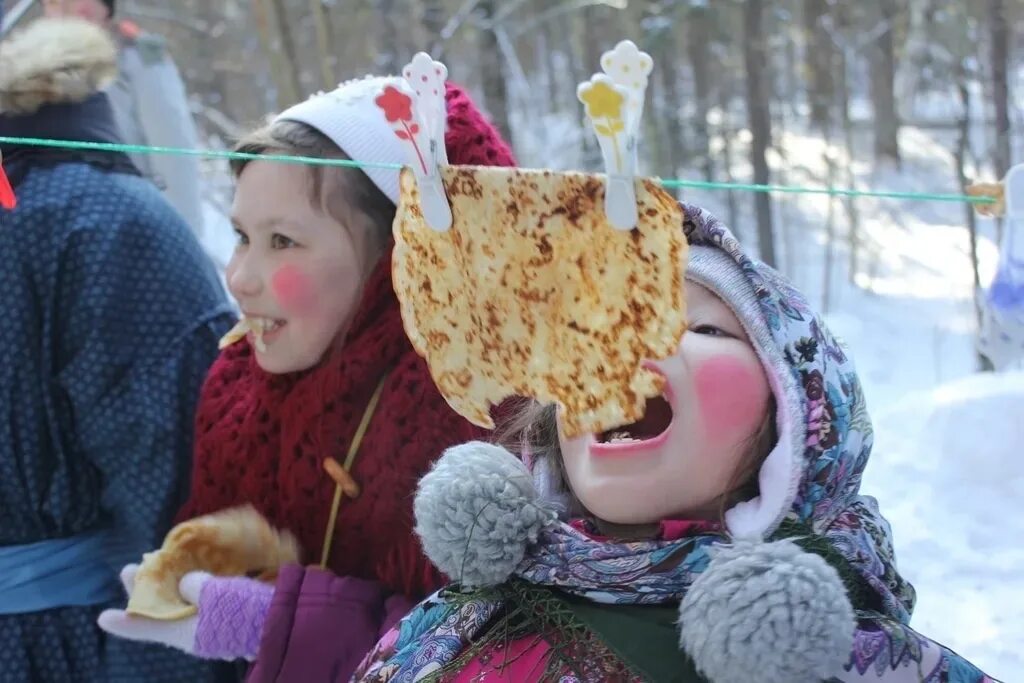 Идеи на масленицу на улице. Необычная масленица. костюм масленицы. наряд на масленицу. декорации на масленицу.