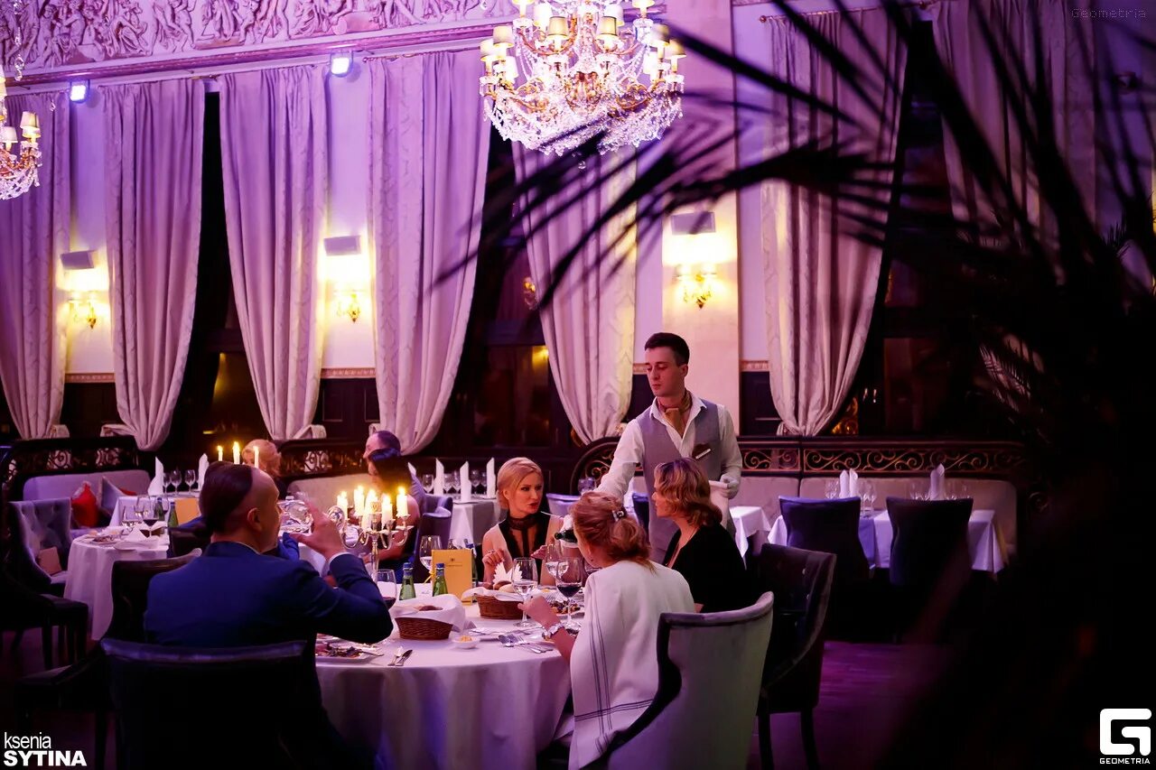 ресторан метрополь официант. метрополь кириши. садовая 22 санкт-петербург метрополь. метрополь садовая 22/2. метрополь банкетный зал спб.