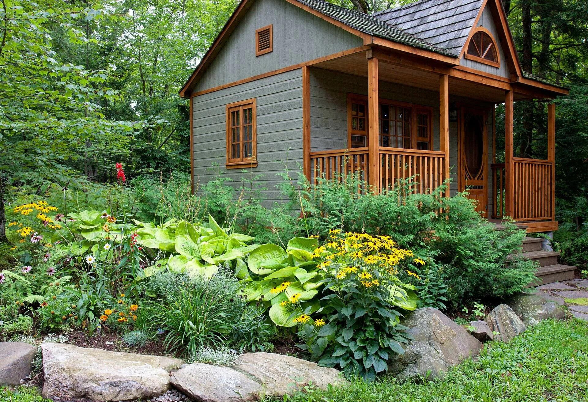 Give Your Backyard an Upgrade With These Killer Shed Ideas Shed landscaping, Tin